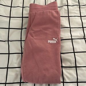 Puma women’s pink sweatpants size xxs